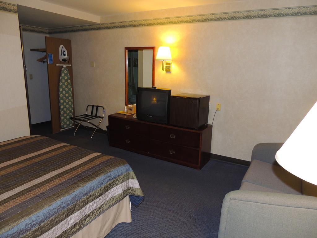 Budget Host Inn & Suites Fertility Pokój zdjęcie